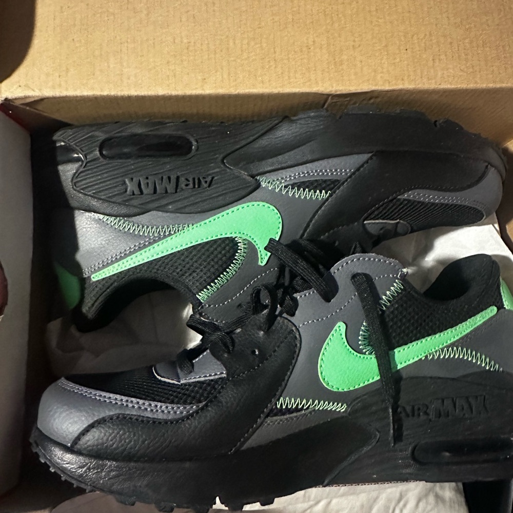 Brand new air max size 9